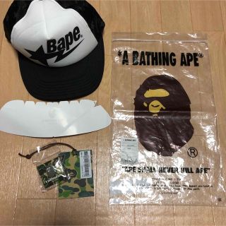 アベイシングエイプ(A BATHING APE)のbape キャップ　ブラック　ピンバッジ付き(キャップ)