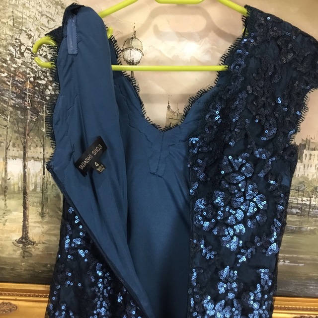 新品☆ TADASHI SHOJI サイズ4ヒップF