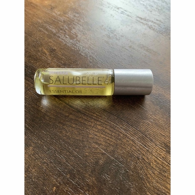 doTERRA - ドテラ サルベル ロールオン 10mlの通販 by 月's shop