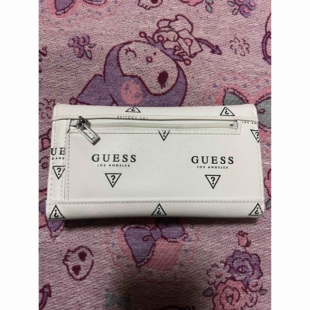 GUESS(ゲス)のGUESS 財布 レディースのファッション小物(財布)の商品写真