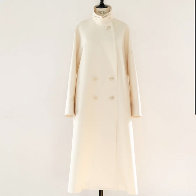 deres feather spring coat レディースのジャケット/アウター(トレンチコート)の商品写真