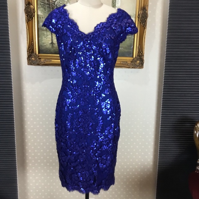 平置き新品☆ TADASHI SHOJI サイズ6  【TADA81】