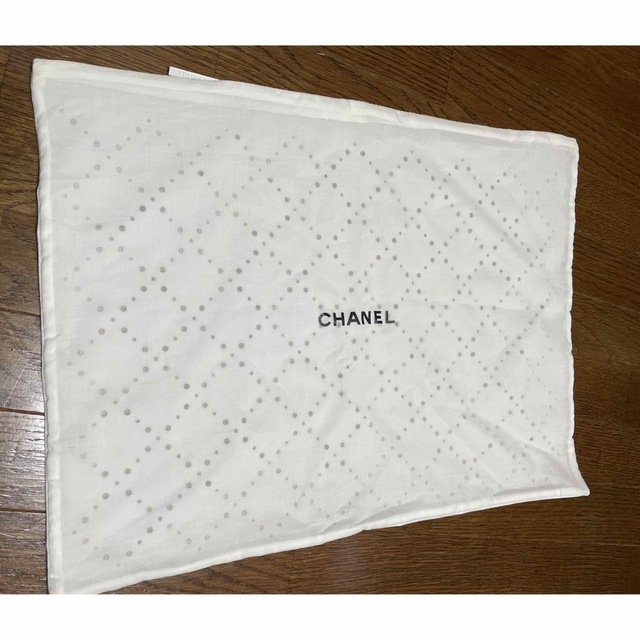 CHANEL(シャネル)の激レア　シャネル　保存袋　ポーチ レディースのバッグ(ショップ袋)の商品写真