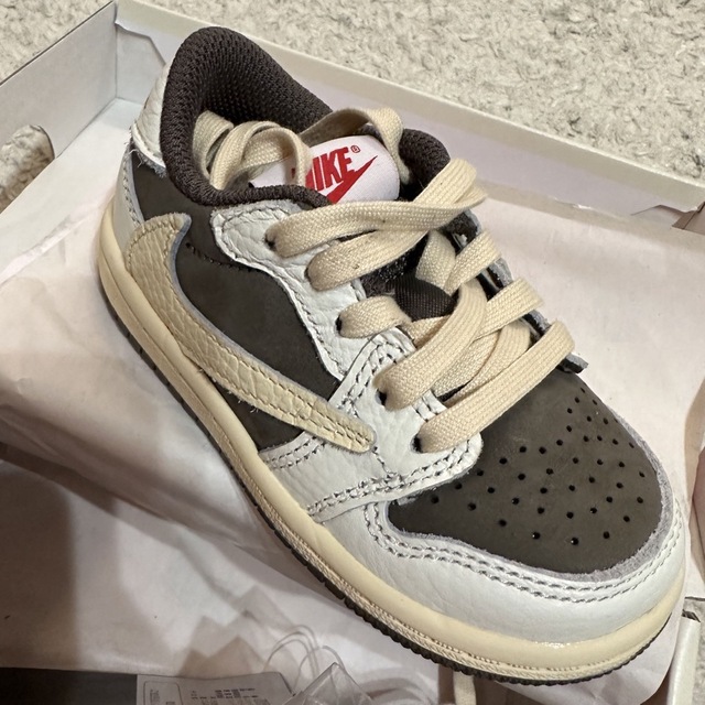 キッズ/ベビー/マタニティTravis Scott x Nike TD Air Jordan キッズ