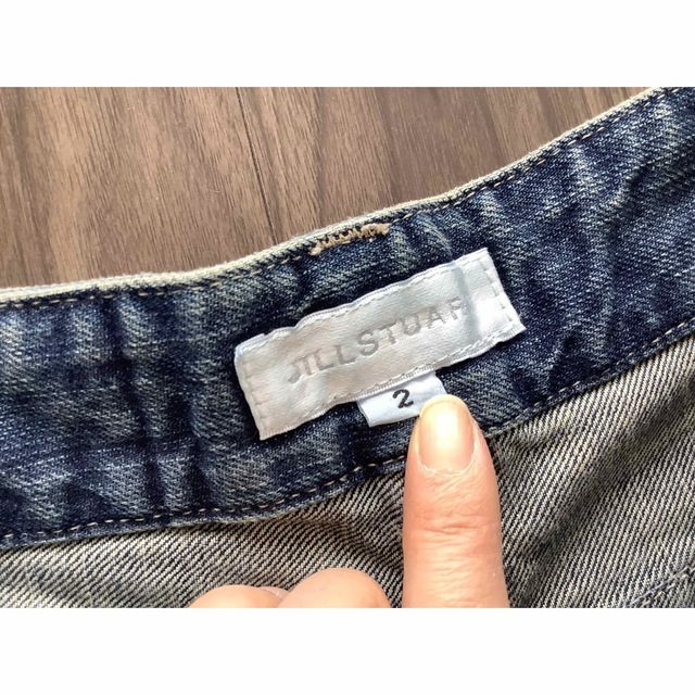 JILLSTUART(ジルスチュアート)の【117】美品！ジルスチュアート☆ダメージ加工デニムショートパンツ レディースのパンツ(ショートパンツ)の商品写真