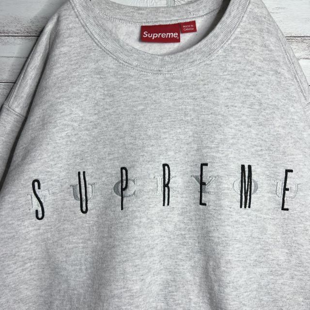 Supreme   入手困難!!シュプリーム ✈︎カナダ製 刺繍 トレーナー