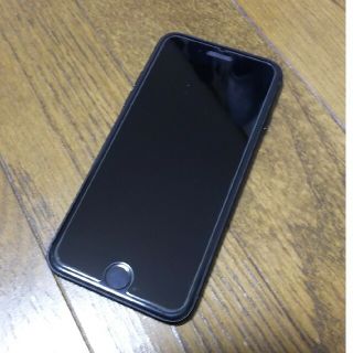 アイフォーン(iPhone)のiPhone7 32GB ブラック  SIMフリー(携帯電話本体)