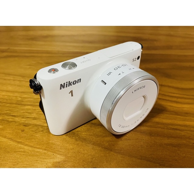 Nikon 1 V2 ニコンワン 10-30mmレンズキット