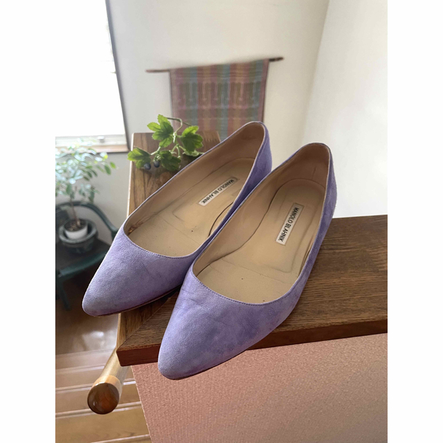 MANOLO BLAHNIK(マノロブラニク)のMANOLO BLAHNIK マノロ ブラニク フラット　パンプス レディースの靴/シューズ(ハイヒール/パンプス)の商品写真