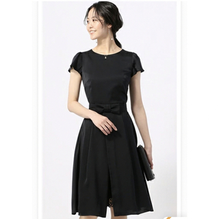 洋服の青山　パーティードレス　9号　新品　ブラック  半袖ワンピース (ミディアムドレス)