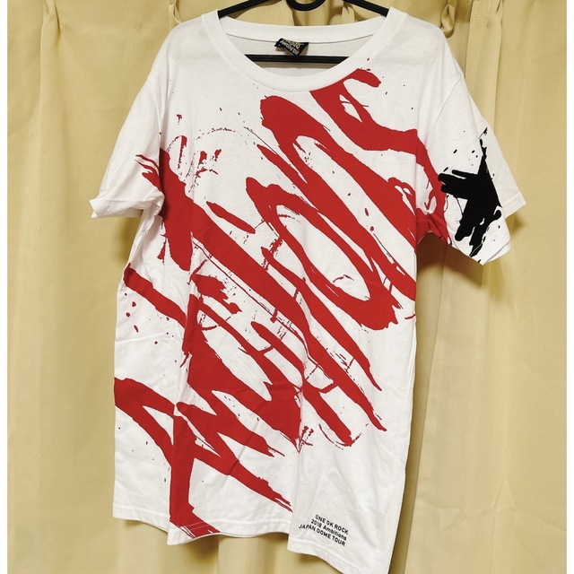 ONE OK ROCK(ワンオクロック)のワンオク Ambitions Tシャツ エンタメ/ホビーのタレントグッズ(ミュージシャン)の商品写真