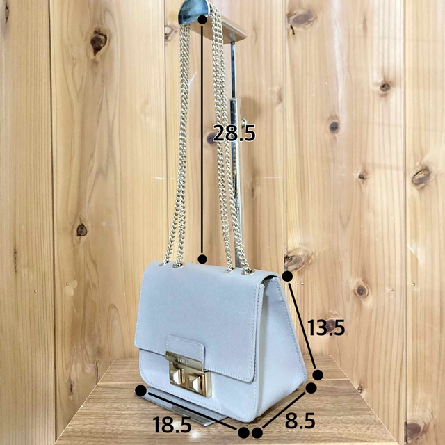 帯電防止処理加工 新品✨フルラ 2way ショルダーバッグ Bella ベラ