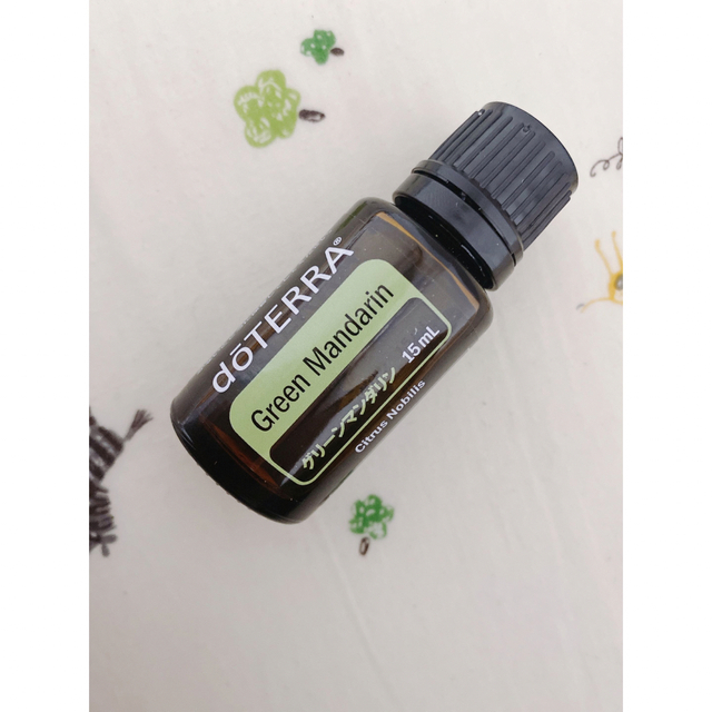 新品未使用　未開封　ドテラ　doTERRA  グリーンマンダリン　 コスメ/美容のリラクゼーション(エッセンシャルオイル（精油）)の商品写真