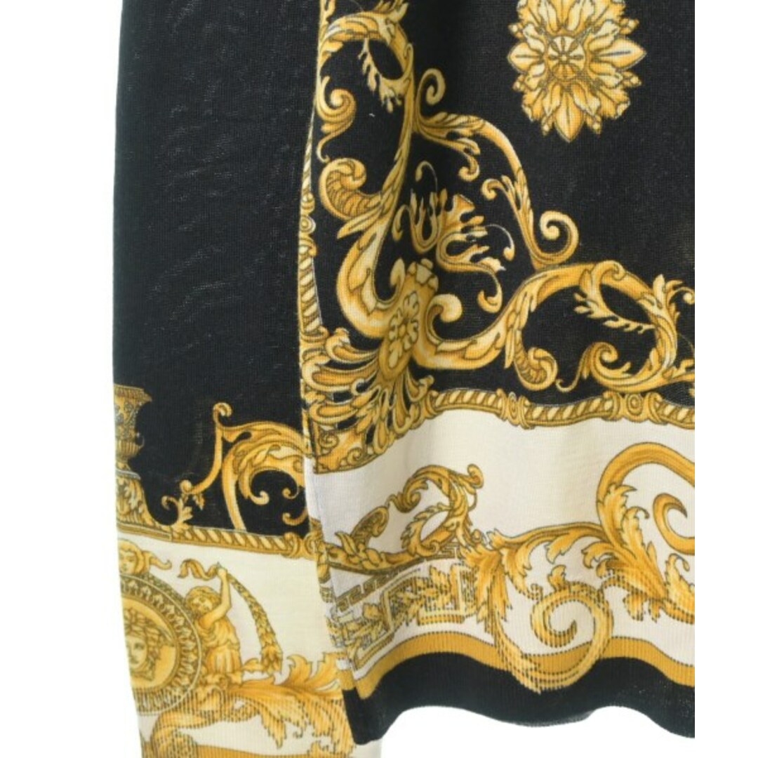 VERSACE(ヴェルサーチ)のVERSACE ニット・セーター 52(XL位) 黒x黄x白(総柄) 【古着】【中古】 メンズのトップス(ニット/セーター)の商品写真