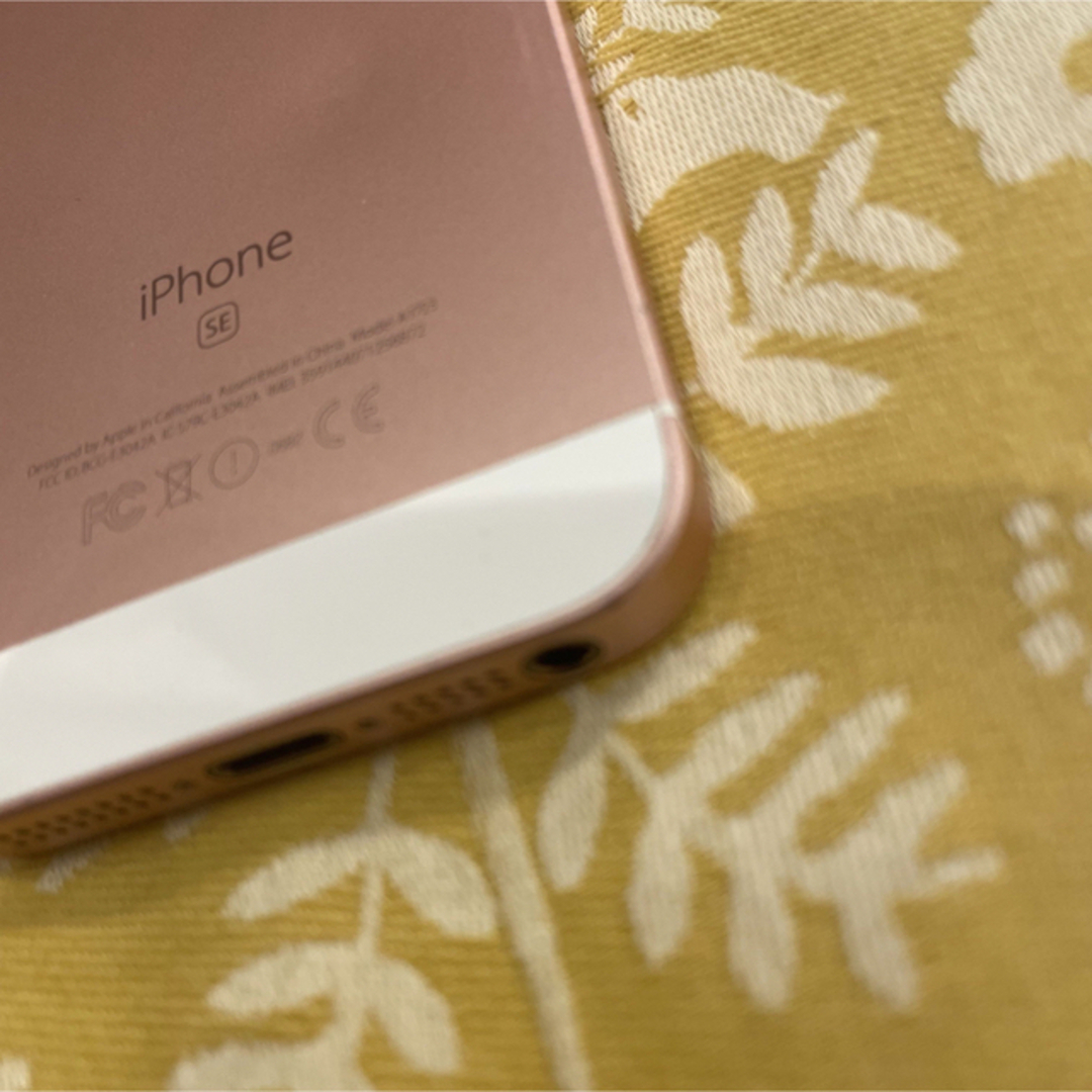 iPhone SE SIMフリー　64gb ローズピンク