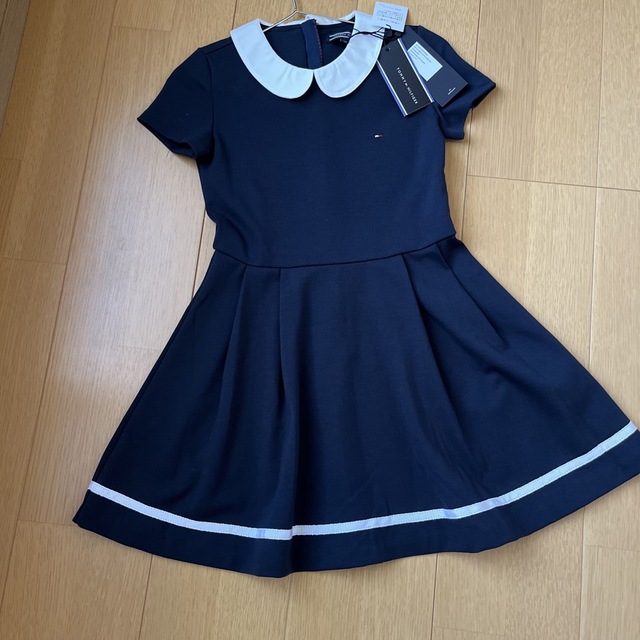 TOMMY HILFIGER(トミーヒルフィガー)のTOMMY HILFIGER ワンピース キッズ/ベビー/マタニティのキッズ服女の子用(90cm~)(ワンピース)の商品写真