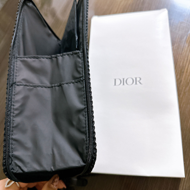 Dior(ディオール)のDIOR メイクポーチ レディースのファッション小物(ポーチ)の商品写真