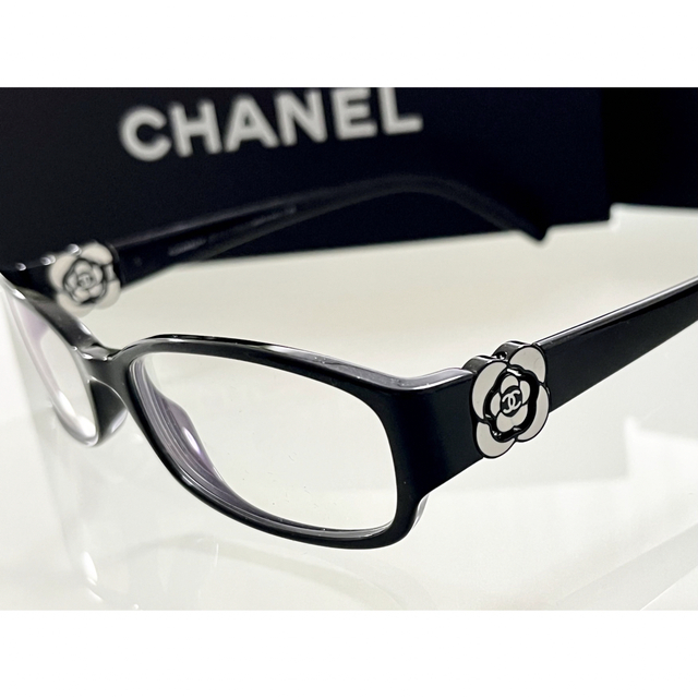 CHANEL(シャネル)の◆激レア◆シャネル◆メガネ◆レディース◆ブラック◆黒◆フラワー◆花◆◆ レディースのファッション小物(サングラス/メガネ)の商品写真