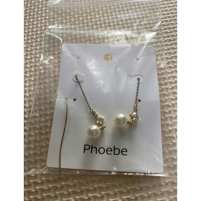 phoebe(フィービィー)の【新品】オールウェイズパールビジューアメリカンピアス　フィービー レディースのアクセサリー(ピアス)の商品写真