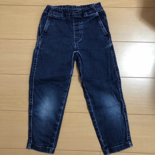 UNIQLO(ユニクロ)のユニクロ120 サルエル風デニム キッズ/ベビー/マタニティのキッズ服男の子用(90cm~)(パンツ/スパッツ)の商品写真