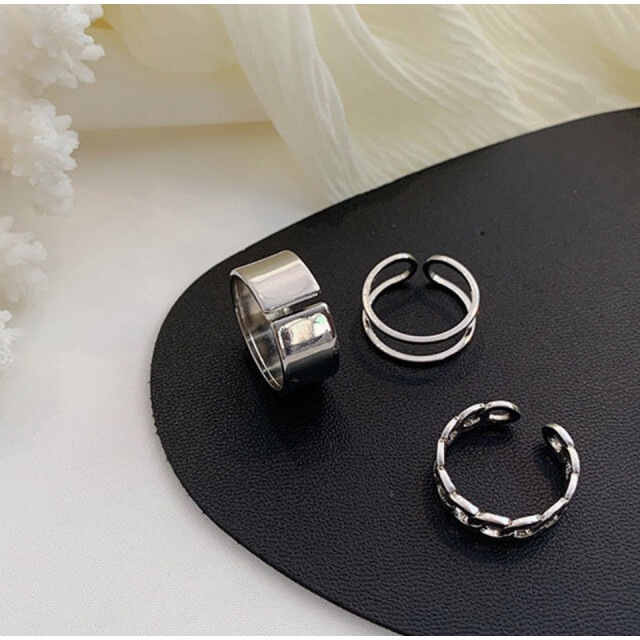 韓国 シルバー リング メンズ レディース  フリーサイズ 3個セットBTS レディースのアクセサリー(リング(指輪))の商品写真