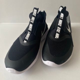 ナイキ(NIKE)の新品未使用　NIKE  フレックスランナー　２３.５センチ(スニーカー)