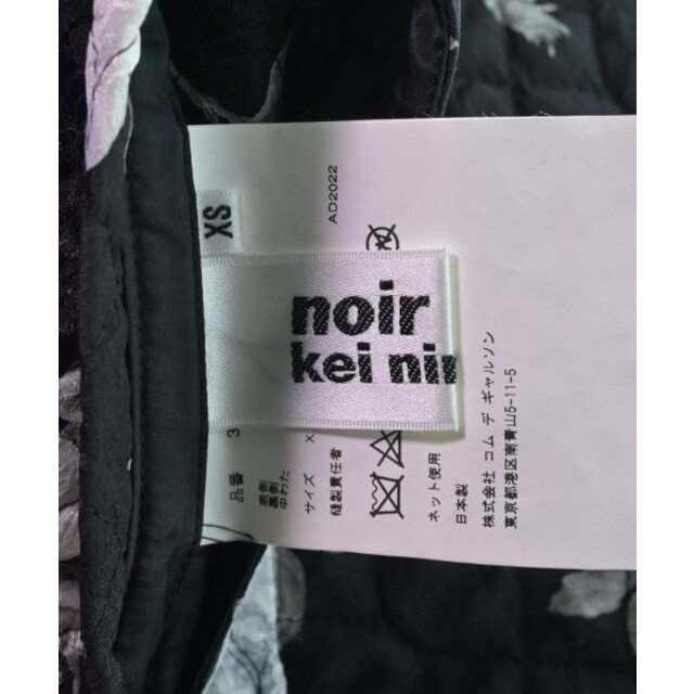 noir kei ninomiya(ノワールケイニノミヤ)のnoir kei ninomiya ひざ丈スカート XS 黒x白系等(花柄) 【古着】【中古】 レディースのスカート(ひざ丈スカート)の商品写真