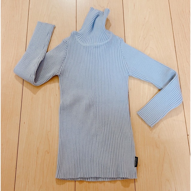 Seraph(セラフ)の薄手のタートルニット キッズ/ベビー/マタニティのキッズ服女の子用(90cm~)(ニット)の商品写真