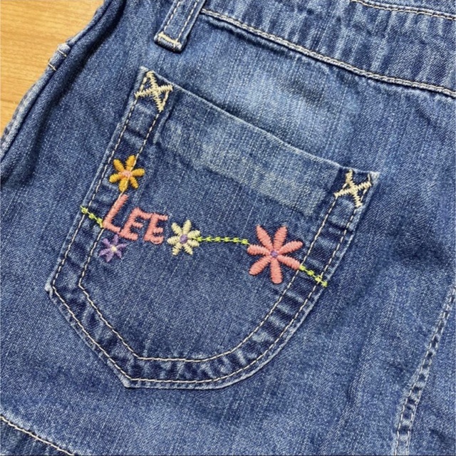 Lee(リー)のLee刺繍入りデニムのジャンバースカー 120cm キッズ/ベビー/マタニティのキッズ服女の子用(90cm~)(ワンピース)の商品写真