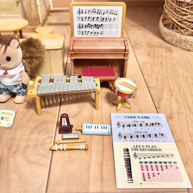 EPOCH - シルバニアファミリー♡森のみんなの学校3階だてセット EPOCH - シルバニアファミリー♡森のみんなの学校3階だてセット