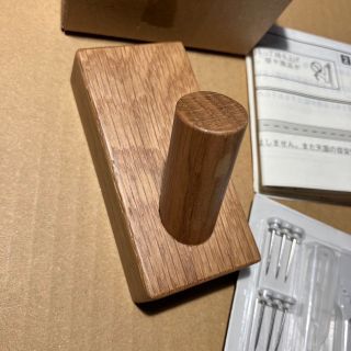 ムジルシリョウヒン(MUJI (無印良品))の壁に付けられる家具フック    オーク材(棚/ラック/タンス)