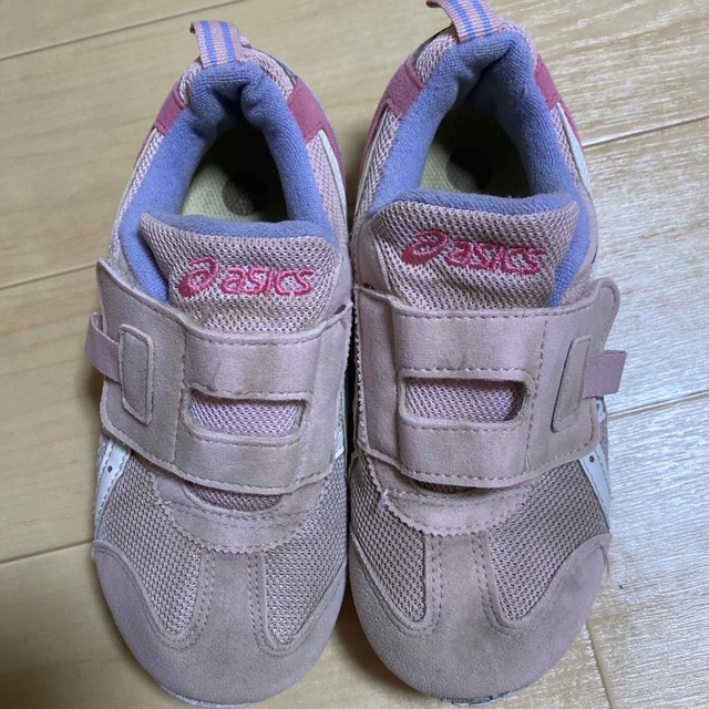 asics(アシックス)のアシックス　スクスク　18.5センチ キッズ/ベビー/マタニティのキッズ靴/シューズ(15cm~)(スニーカー)の商品写真