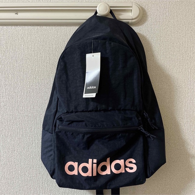 新品未使用　adidasのバックパック