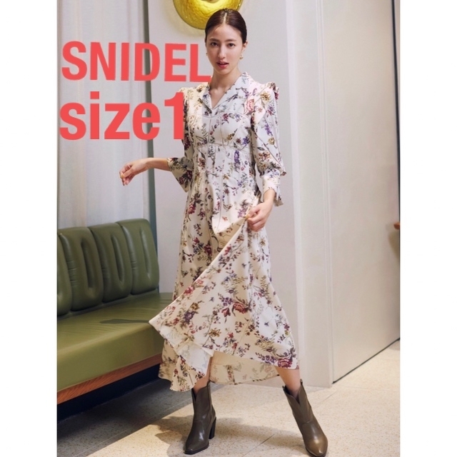 SNIDEL❤️新品未使用❤️ ビスチェライクプリントワンピースsize1完売品24750円品番