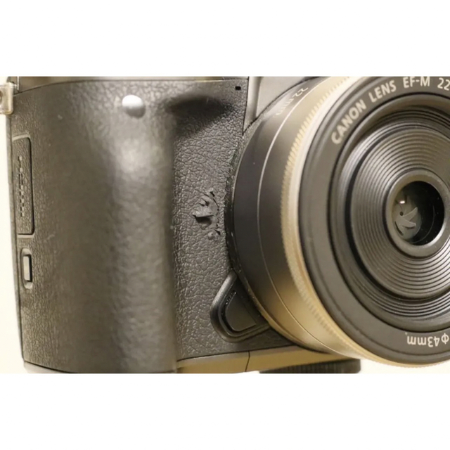 Canon(キヤノン)のCanon eos m5 ボディ　+efm 22mm f2.0 ジャンク品 スマホ/家電/カメラのカメラ(ミラーレス一眼)の商品写真