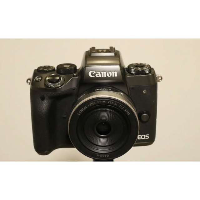 Canon eos m5 ボディ　+efm 22mm f2.0 ジャンク品 1