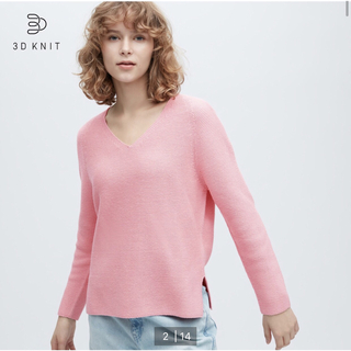 ユニクロ(UNIQLO)のUNIQLO♡3DコットンブレンドVネックセーター(長袖)ピンク(ニット/セーター)