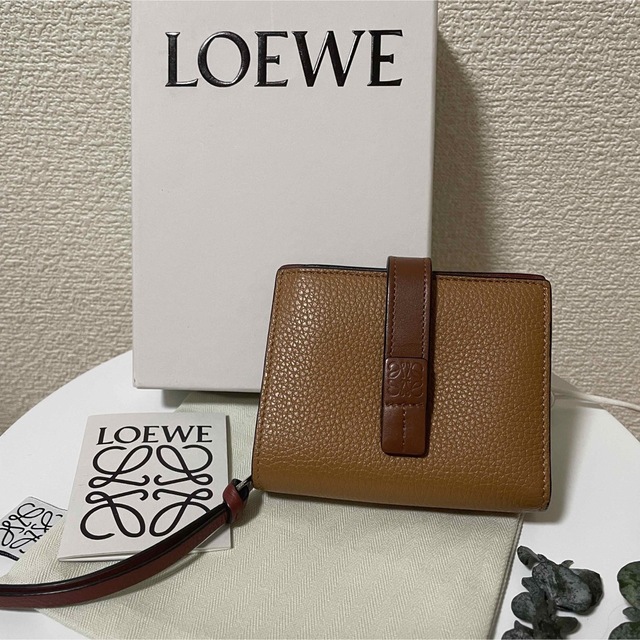 2022年のクリスマス LOEWE - LOEWE ロエベ コンパクトジップウォレット