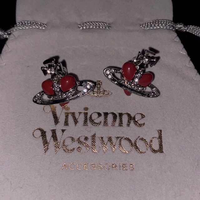 Vivienne Westwood ピアス ディアマンテハート ブラック - アクセサリー Vivienne Westwood ピアス ディアマンテハート ブラック - アクセサリー