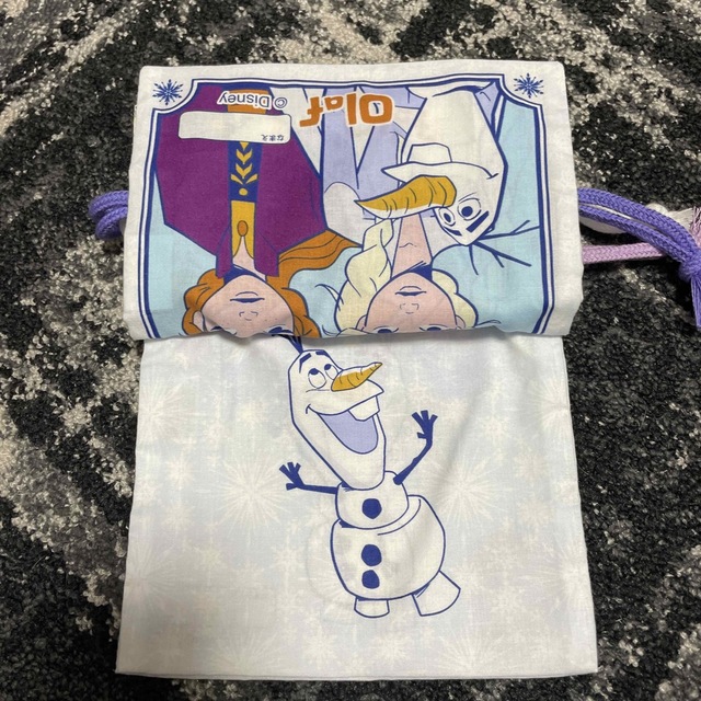 アナと雪の女王(アナトユキノジョオウ)のコップ袋　　3枚セット　　アナ雪 キッズ/ベビー/マタニティのこども用バッグ(ランチボックス巾着)の商品写真