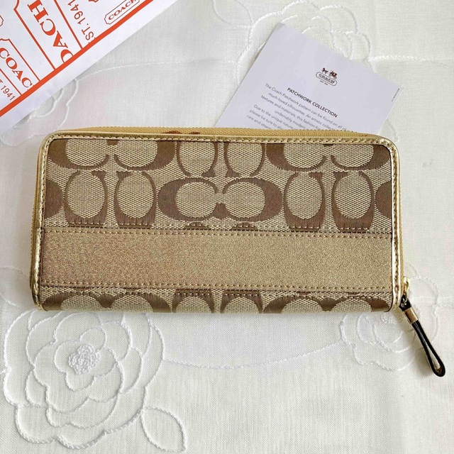 【正規品・鑑定済】コーチ　COACH　長財布　未使用に近い　美品　ゴールド