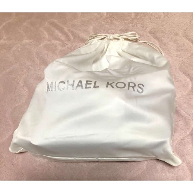 Michael Kors(マイケルコース)の【新品•未使用】MICHAEL KORS マイケルコース　ショルダーバッグ‼️ レディースのバッグ(ショルダーバッグ)の商品写真