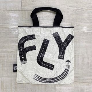 プリーツプリーズイッセイミヤケ(PLEATS PLEASE ISSEY MIYAKE)のプリーツプリーズ イッセイミヤケ シワ加工 トート FLY TOTE BAG(トートバッグ)