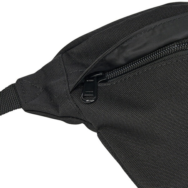 carhartt(カーハート)の新品 カーハート Carhartt ウエストバッグ・ボディバッグ ウィップ ブラック メンズのバッグ(ボディーバッグ)の商品写真