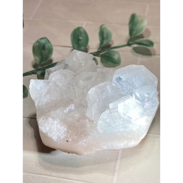 天使の水晶˚✧₊⁎   アポフィライト　原石　ラフストーン　魚眼石