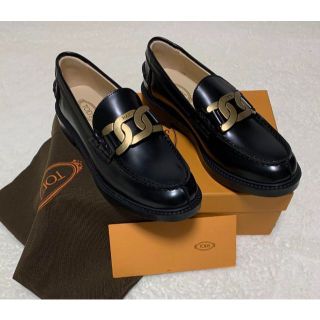 トッズ ローファー/革靴(レディース)の通販 900点以上 | TOD'Sの ...