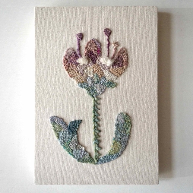 ACTUS(アクタス)の【一点もの】刺繍　ファブリックパネル　『Flower,c.』 インテリア/住まい/日用品のインテリア小物(その他)の商品写真