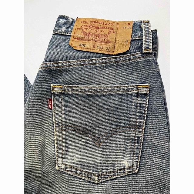 501(ゴーマルイチ)のアメリカ製　LEVI'S501 古着　リーバイス　ヴィンテージ メンズのパンツ(デニム/ジーンズ)の商品写真