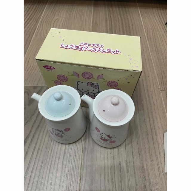 ハローキティ　醤油さし　食器　容器 インテリア/住まい/日用品のキッチン/食器(食器)の商品写真