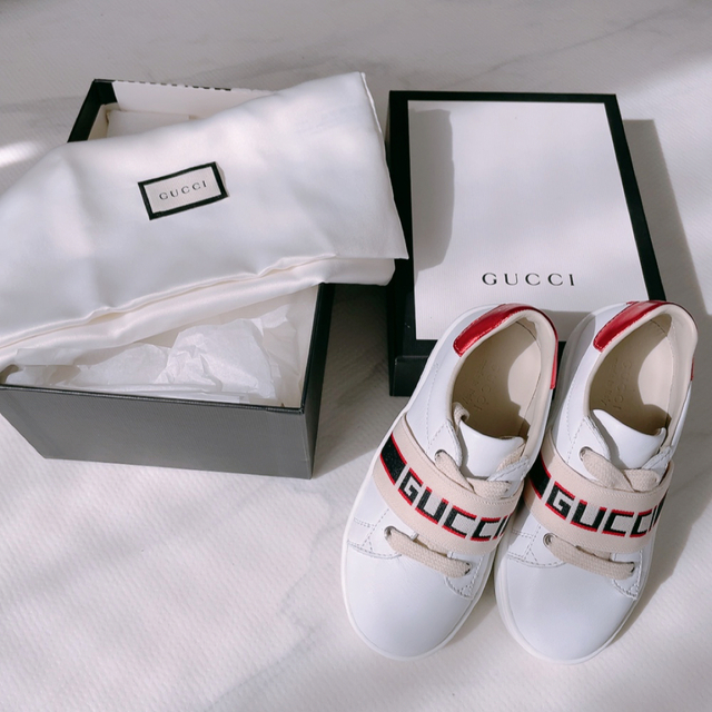 Gucci(グッチ)の【新品未使用】グッチ♡キッズ スニーカー キッズ/ベビー/マタニティのキッズ靴/シューズ(15cm~)(スニーカー)の商品写真